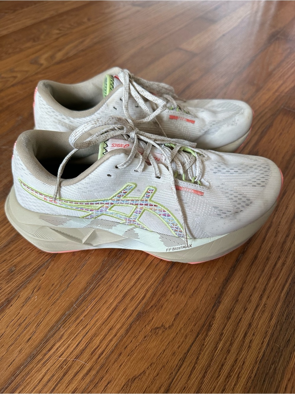 ASICS Novablast 5 TR Running Shoes in Nature Bathing/Guava - Women’s 7 (US)